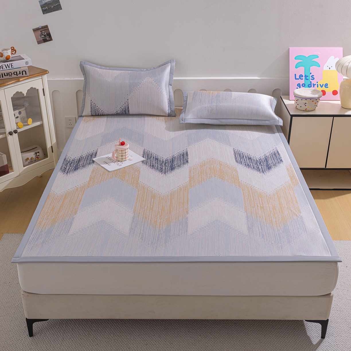 91家纺网 家纺一手货源 找家纺 小萌虎 2026新款碳光冰丝席平铺款床席款 莫奈