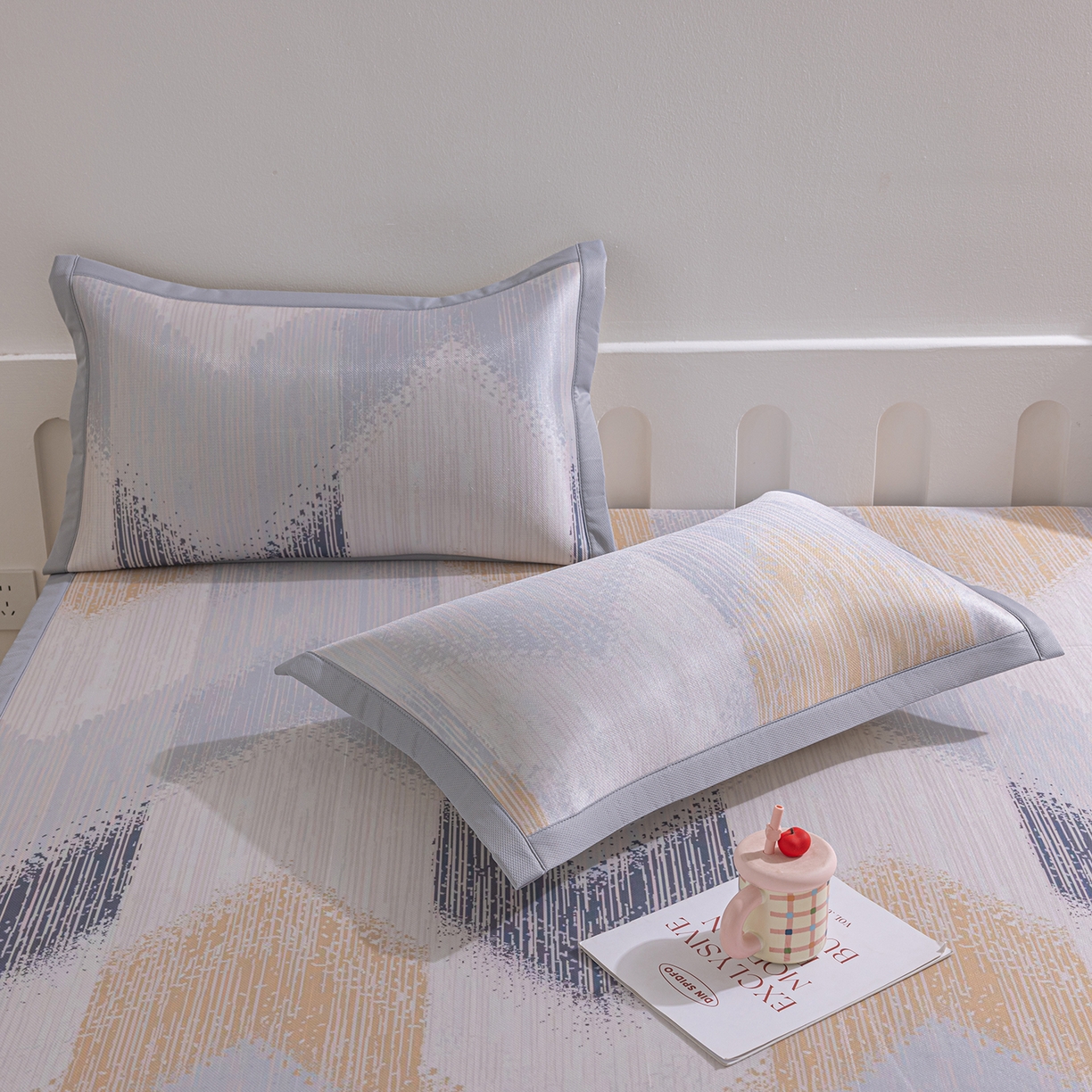 91家纺网 家纺一手货源 找家纺 小萌虎 2026新款碳光冰丝席平铺款床席款 莫奈