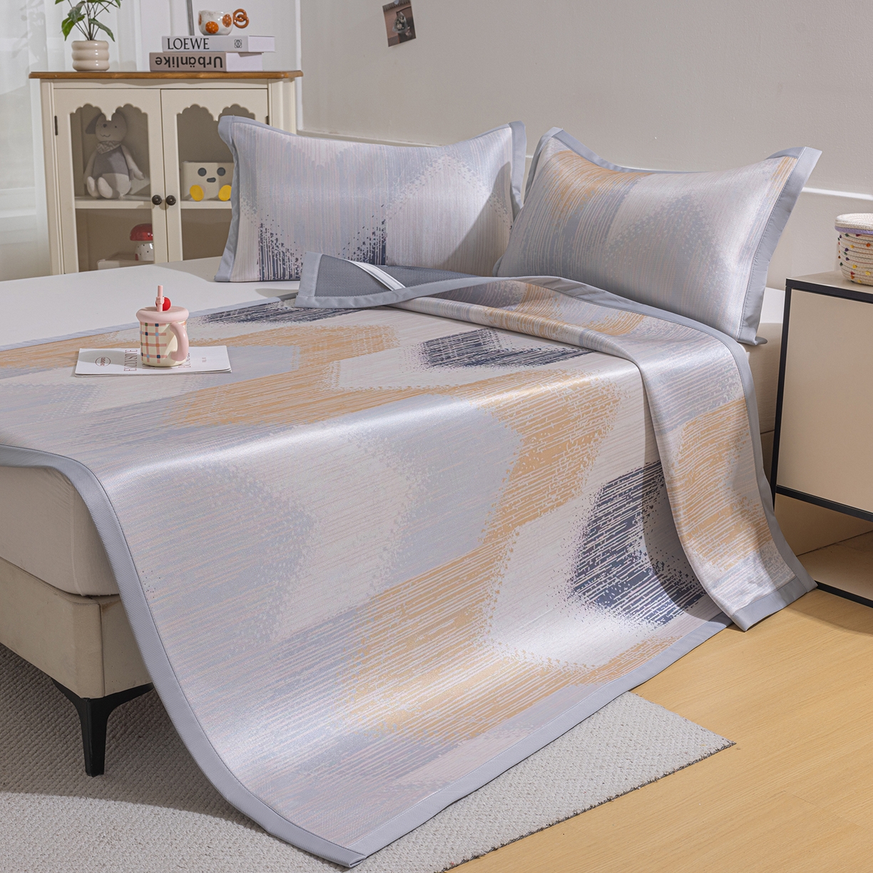 91家纺网 家纺一手货源 找家纺 小萌虎 2026新款碳光冰丝席平铺款床席款 莫奈