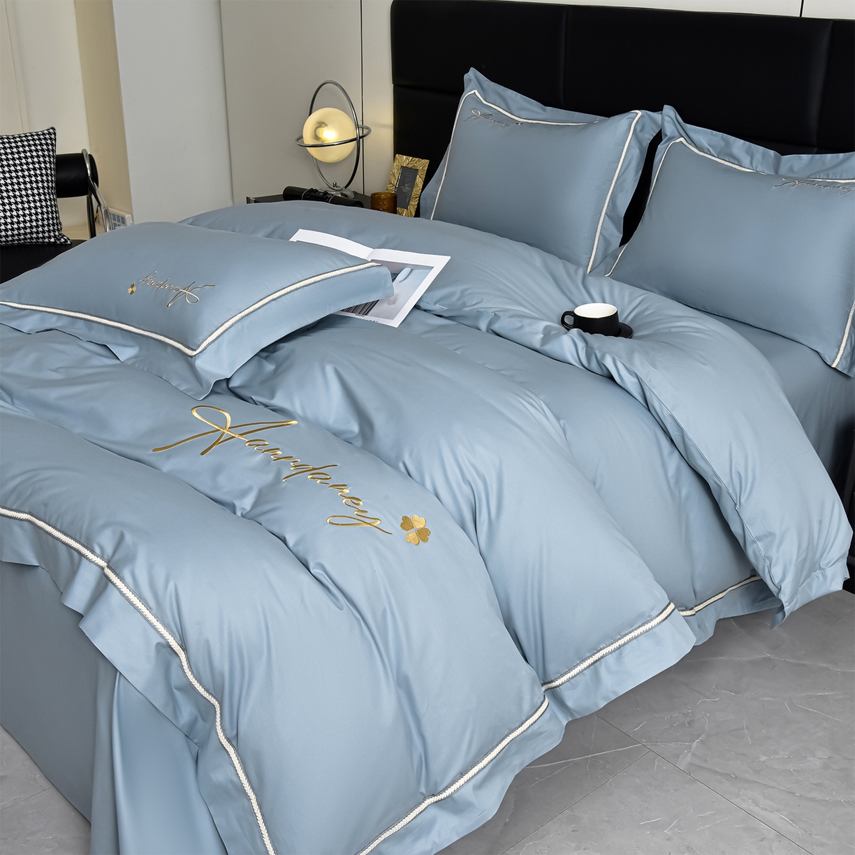 91家纺网 家纺一手货源 找家纺 湘雪家居 2026新款长绒棉高支高密纯棉刺绣四件套-幕镜款 幕镜-烟雾蓝