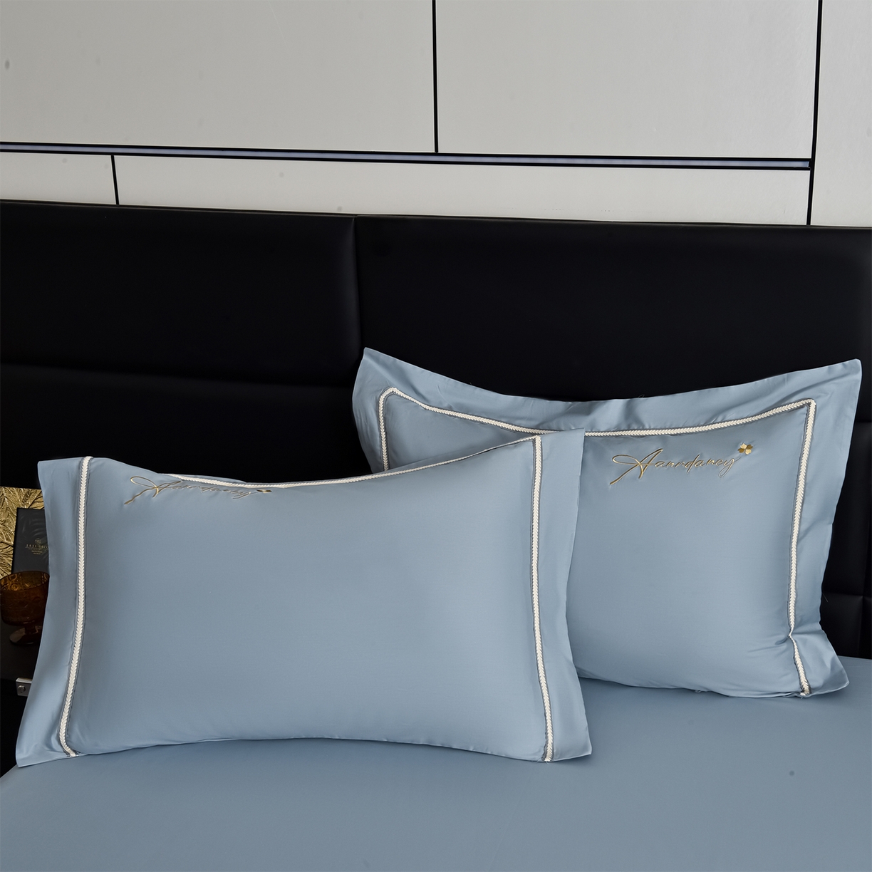 91家纺网 家纺一手货源 找家纺 湘雪家居 2026新款长绒棉高支高密纯棉刺绣四件套-幕镜款 幕镜-烟雾蓝