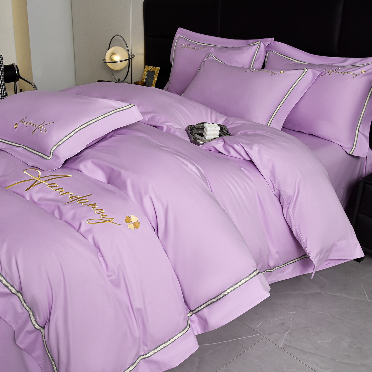 91家纺网 家纺一手货源 找家纺 湘雪家居 2026新款长绒棉高支高密纯棉刺绣四件套-幕镜款 幕镜-暮光紫