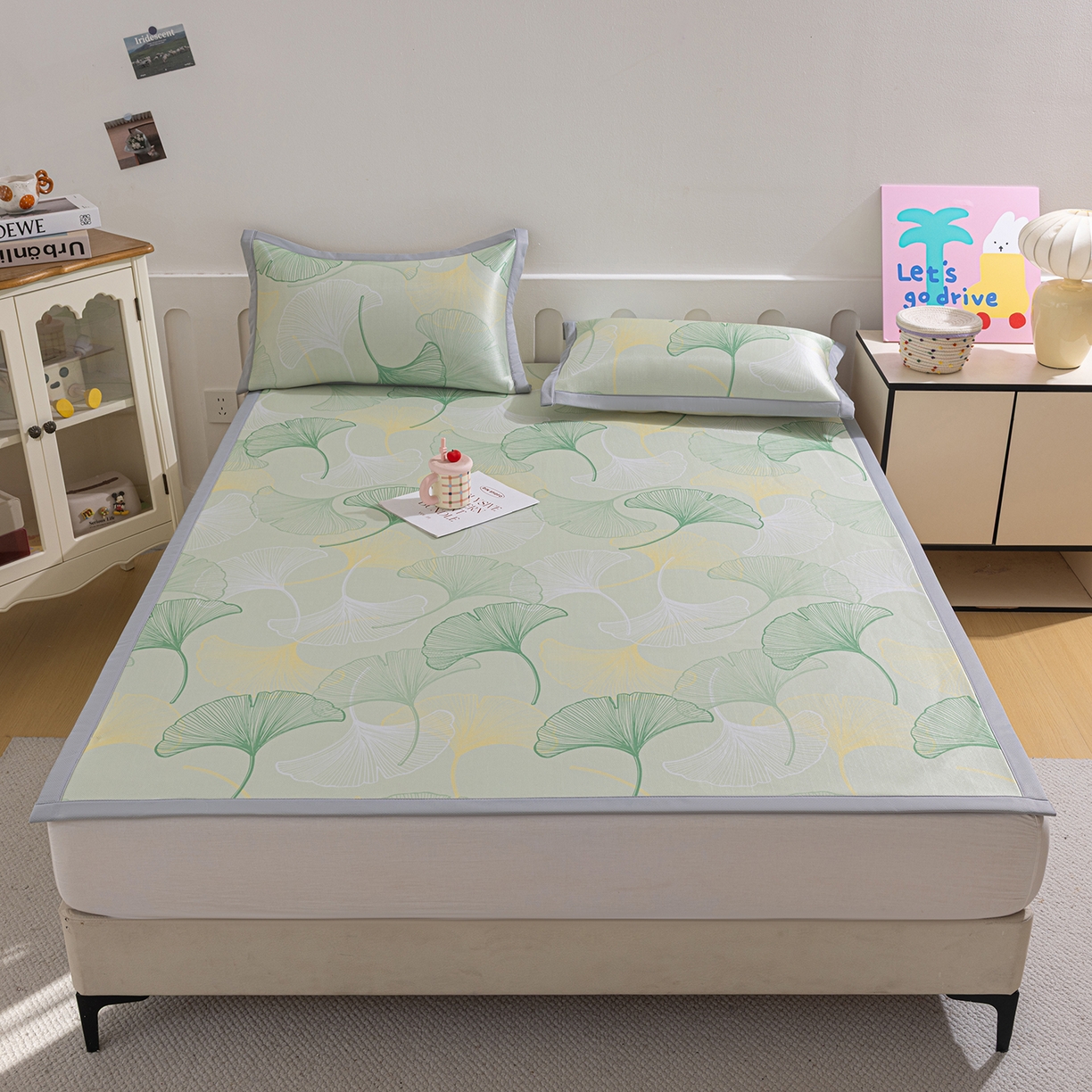 91家纺网 家纺一手货源 找家纺 小萌虎 2026新款碳光冰丝席平铺款床席款 银杏叶