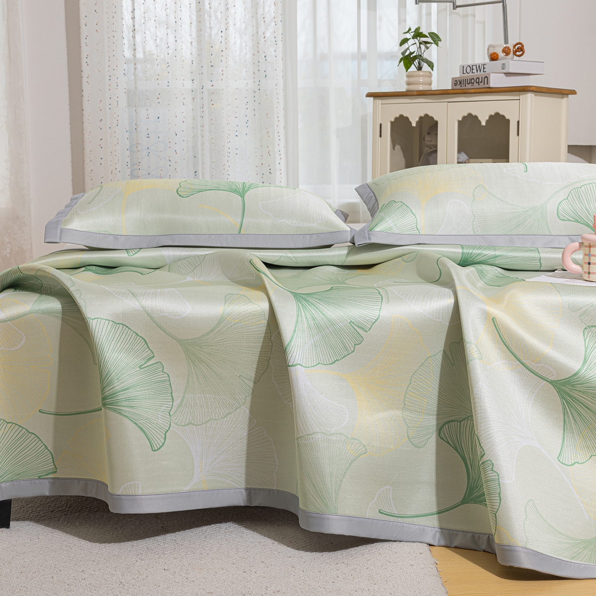 91家纺网 家纺一手货源 找家纺 小萌虎 2026新款碳光冰丝席平铺款床席款 银杏叶