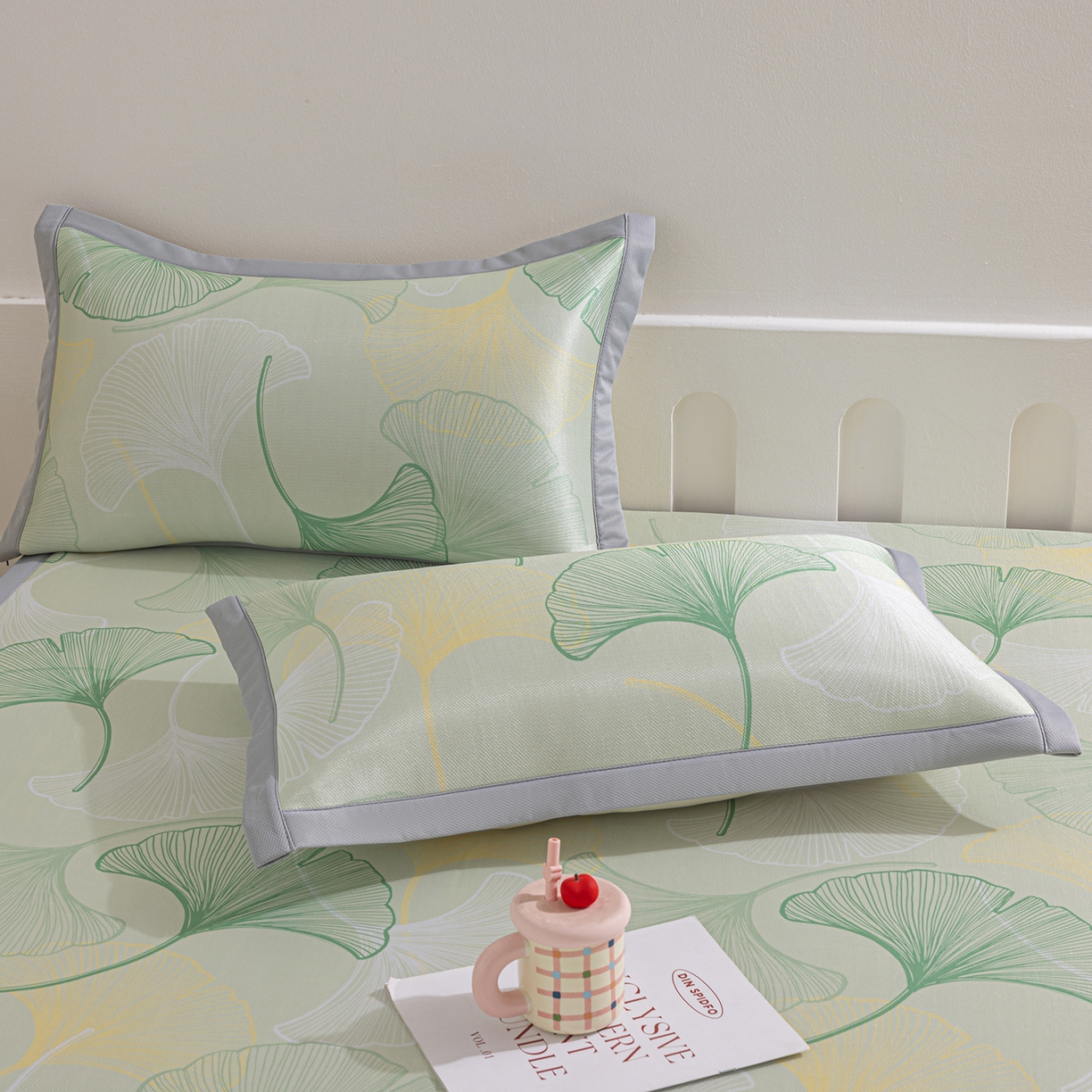 91家纺网 家纺一手货源 找家纺 小萌虎 2026新款碳光冰丝席平铺款床席款 银杏叶