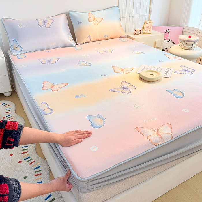 91家纺网 家纺一手货源 找家纺 （总）小萌虎 2026新款碳光冰丝凉席床笠款拍法一