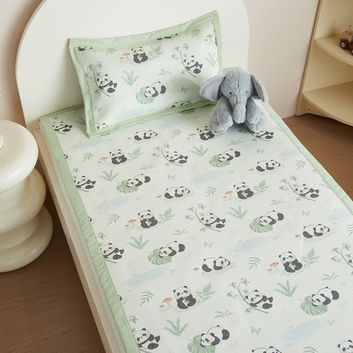 91家纺网 家纺一手货源 找家纺 荷马之梦 2026新款凉席系列-A类母婴原创卡通数码印花儿童冰丝凉席 萌趣熊猫