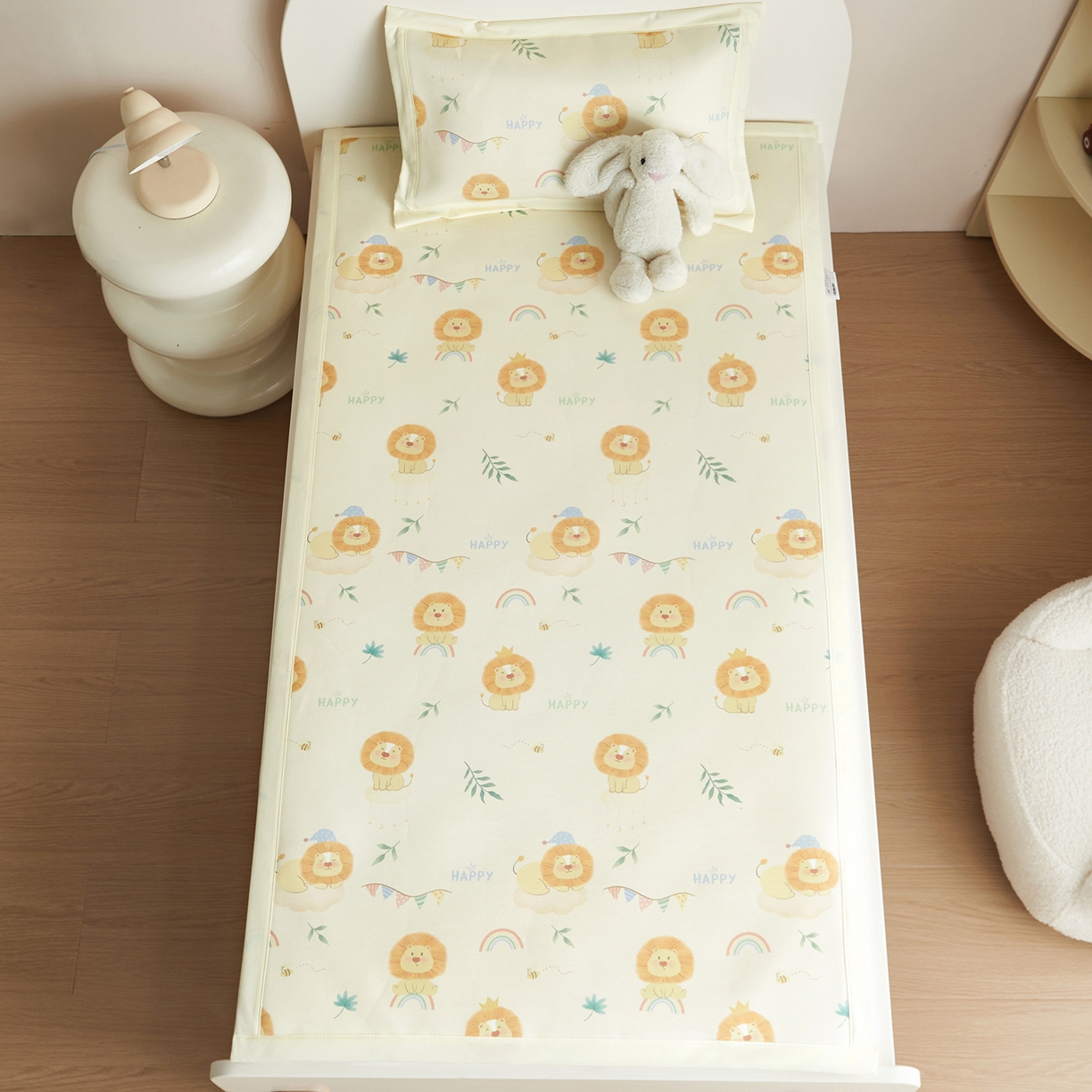 91家纺网 家纺一手货源 找家纺 荷马之梦 2026新款凉席系列-A类母婴原创卡通数码印花儿童冰丝凉席 萌狮派对