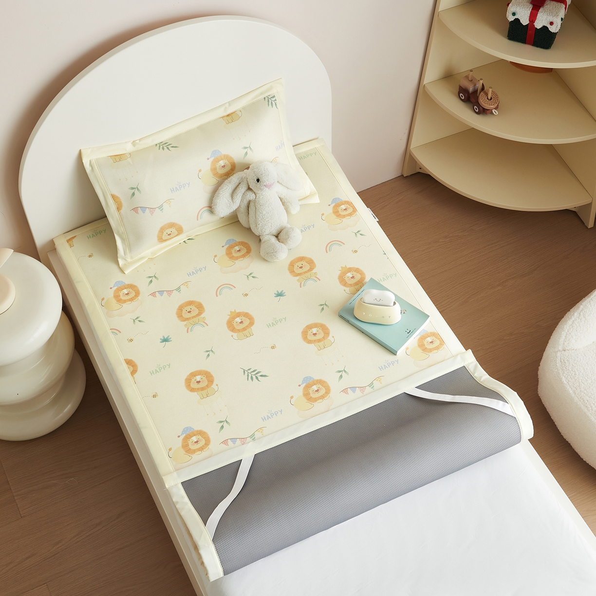 91家纺网 家纺一手货源 找家纺 荷马之梦 2026新款凉席系列-A类母婴原创卡通数码印花儿童冰丝凉席 萌狮派对