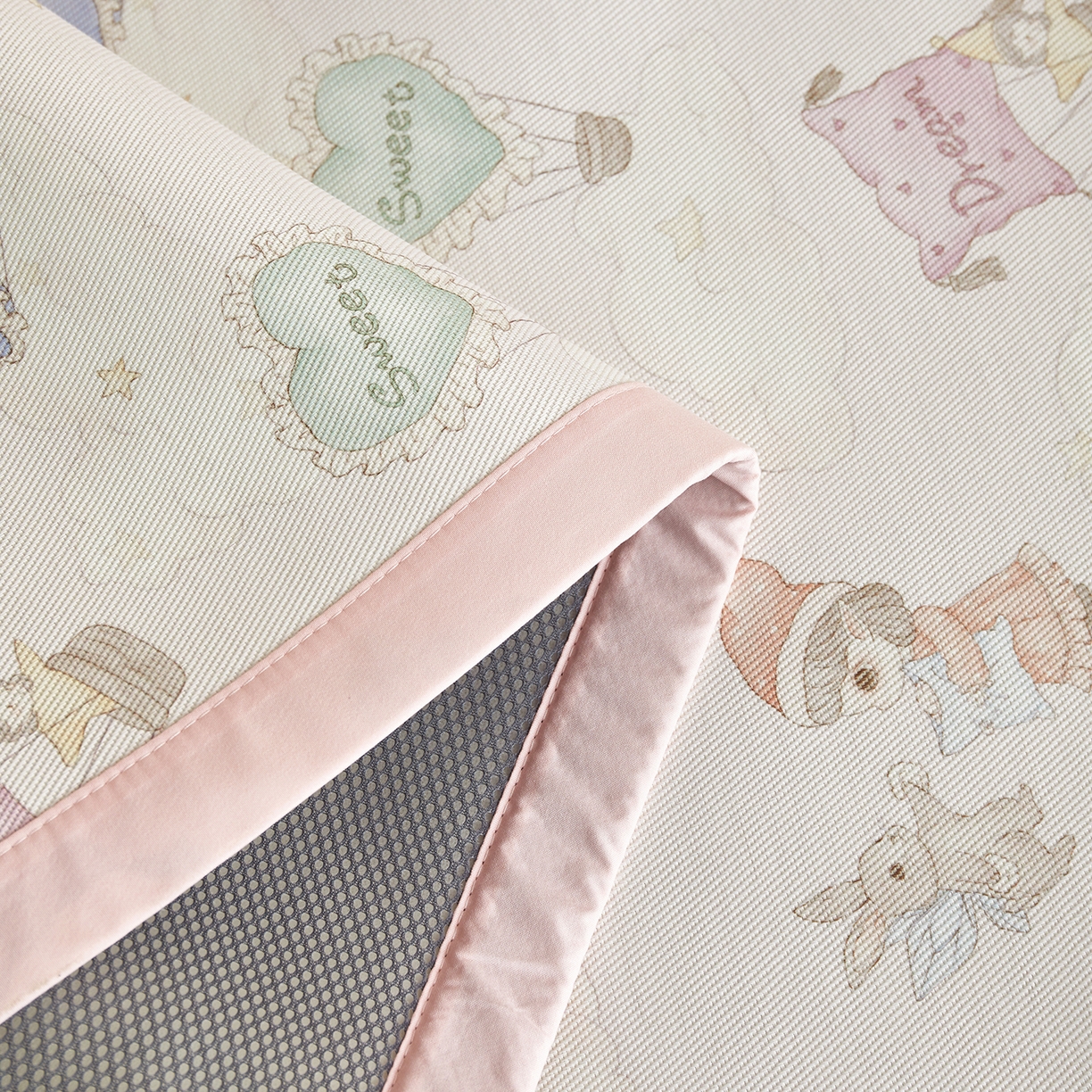 91家纺网 家纺一手货源 找家纺 荷马之梦 2026新款凉席系列-A类母婴原创卡通数码印花儿童冰丝凉席 甜屿绮梦