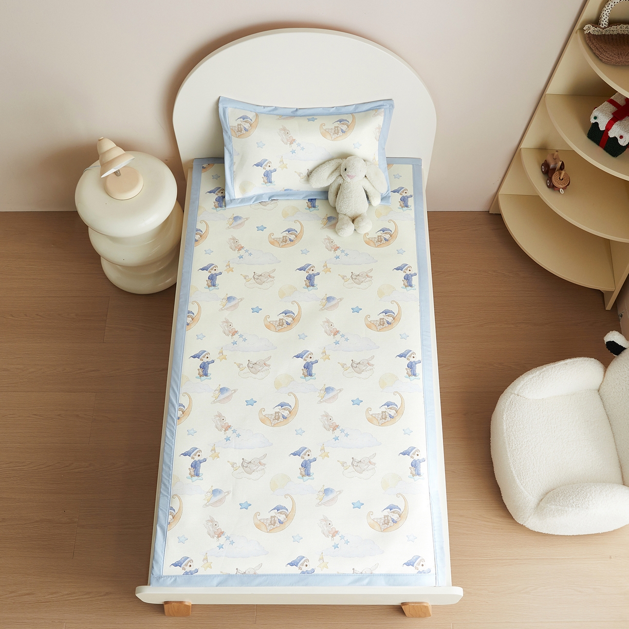 91家纺网 家纺一手货源 找家纺 荷马之梦 2026新款凉席系列-A类母婴原创卡通数码印花儿童冰丝凉席 星空游记