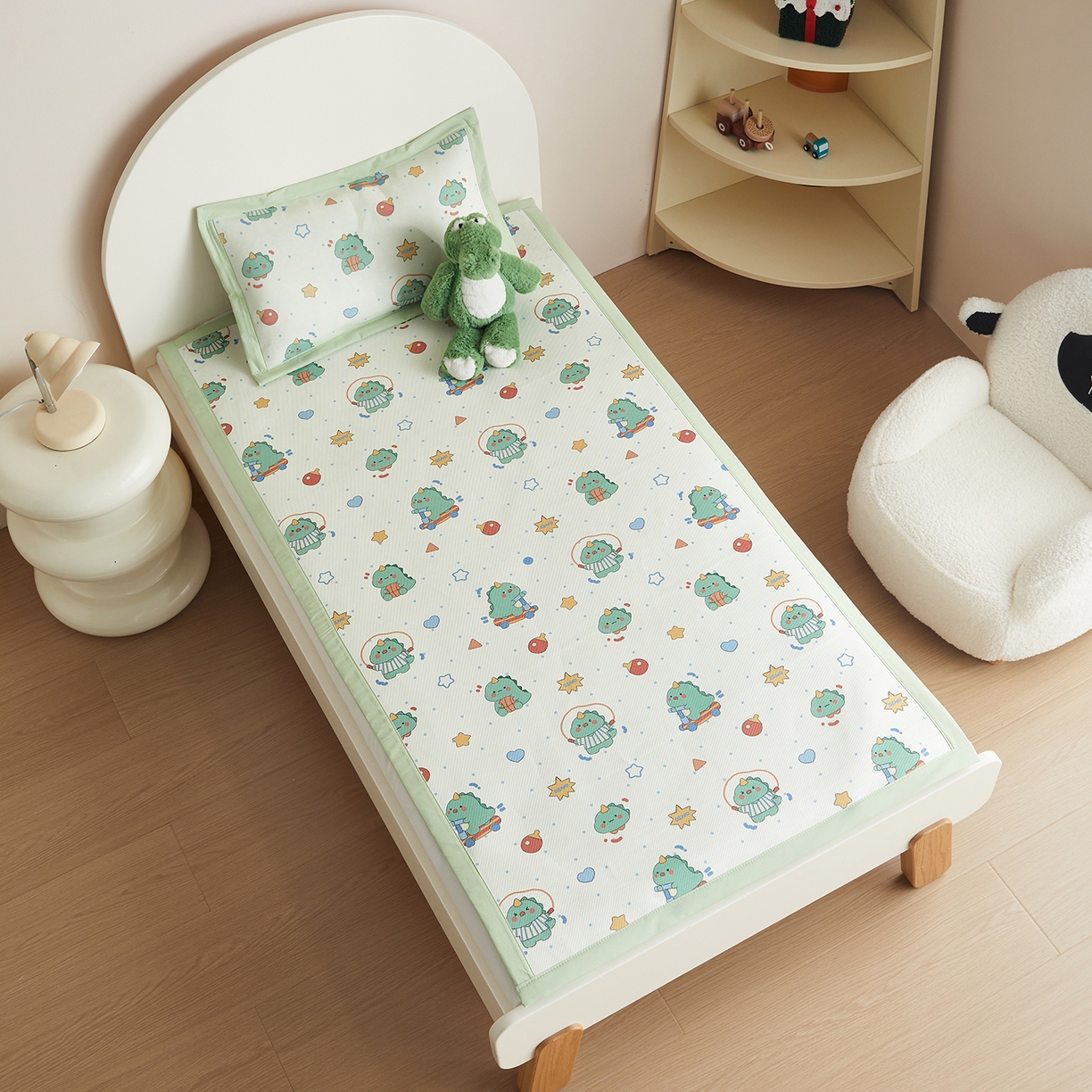 91家纺网 家纺一手货源 找家纺 荷马之梦 2026新款凉席系列-A类母婴原创卡通数码印花儿童冰丝凉席 运动恐龙