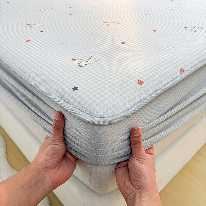 91家纺网 家纺一手货源 找家纺 小萌虎 2026新款碳光冰丝凉席床笠款拍法一 斑点狗-灰