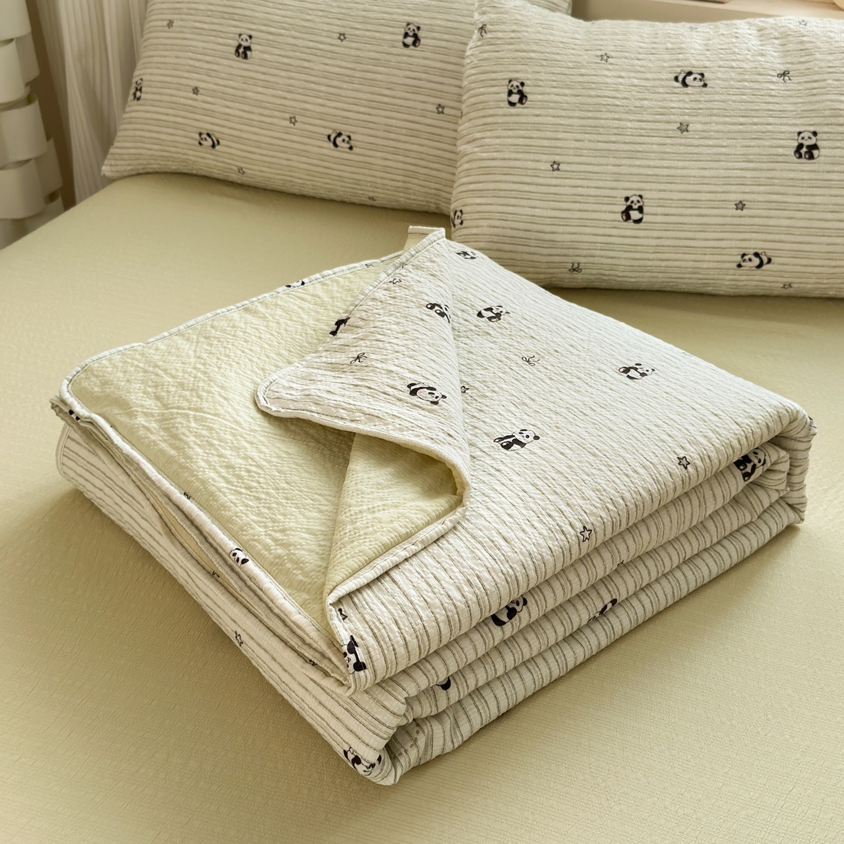 德比尔斯  2026新款泡芙棉夏被四件套包边款 可爱熊猫