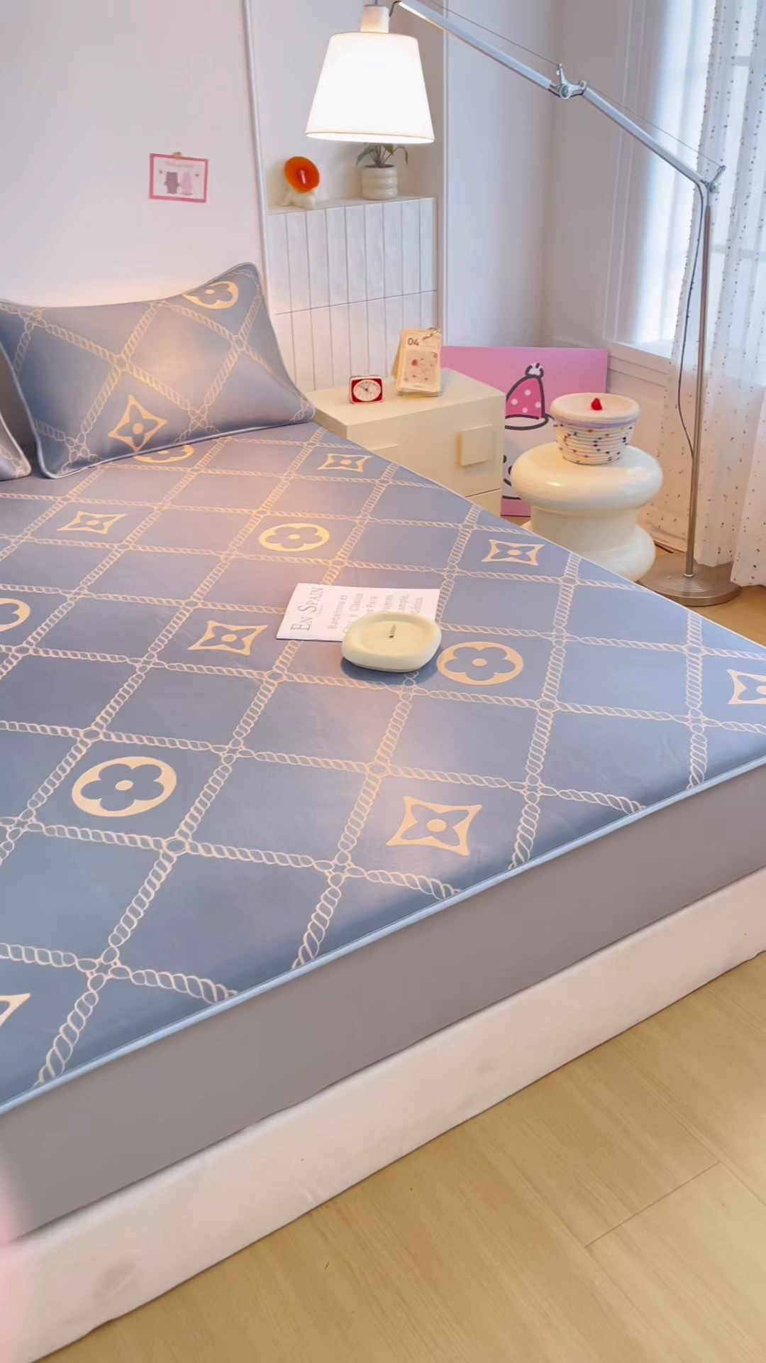 91家纺网 家纺一手货源 找家纺 小萌虎 2026新款碳光冰丝凉席床笠款拍法一 四叶草