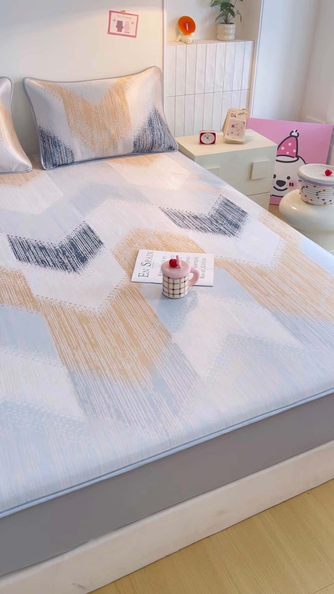 91家纺网 家纺一手货源 找家纺 小萌虎 2026新款碳光冰丝凉席床笠款拍法一 莫奈