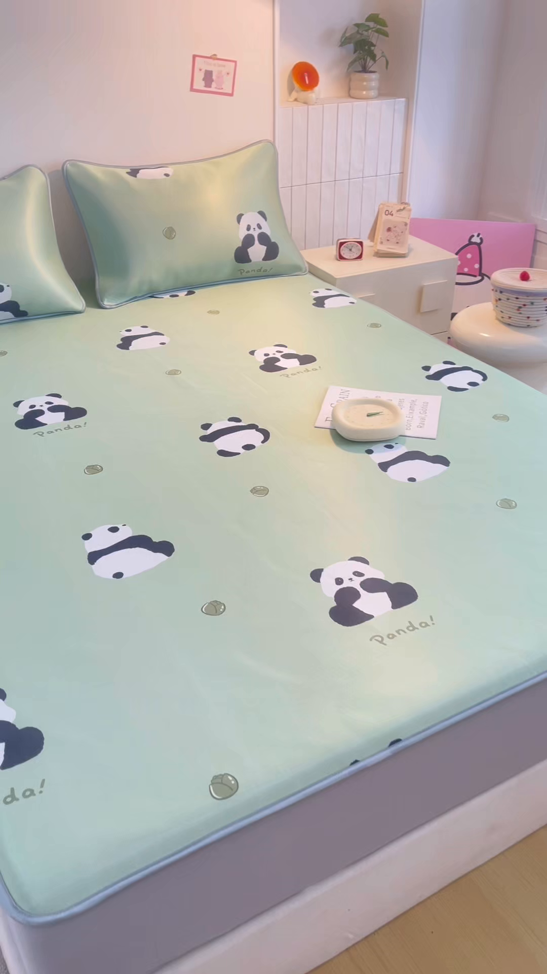 91家纺网 家纺一手货源 找家纺 小萌虎 2026新款碳光冰丝凉席床笠款拍法一 大熊猫