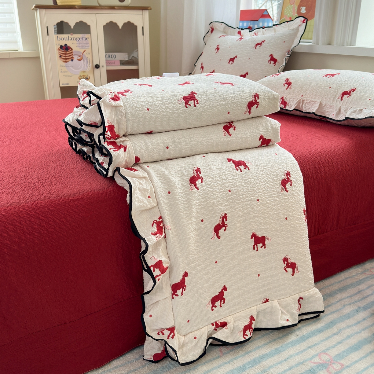 91家纺网 家纺一手货源 找家纺 （总）德比尔斯  2026新款泡芙棉夏被四件套花边款