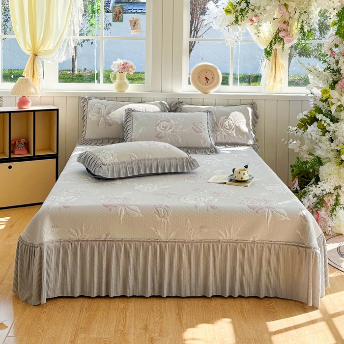 91家纺网 家纺一手货源 找家纺 恋佳居 2026新款A类PE中分子凉感丝床裙凉席 冰柔粉蔷薇