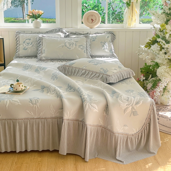 91家纺网 家纺一手货源 找家纺 恋佳居 2026新款A类PE中分子凉感丝床裙凉席 冰柔蓝蔷薇