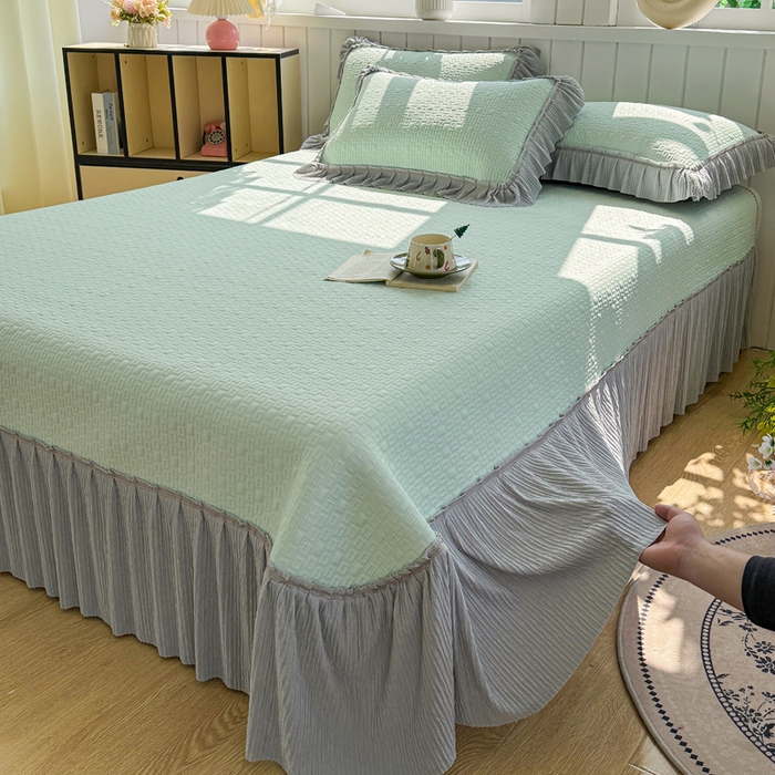 91家纺网 家纺一手货源 找家纺 恋佳居 2026新款A类PE中分子凉感丝床裙凉席 冰沙银丝绿格