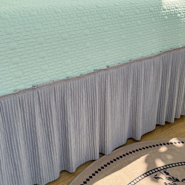 91家纺网 家纺一手货源 找家纺 恋佳居 2026新款A类PE中分子凉感丝床裙凉席 冰沙银丝绿格