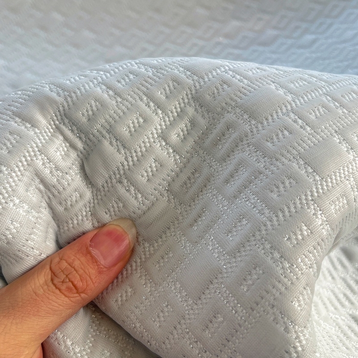 91家纺网 家纺一手货源 找家纺 恋佳居 2026新款A类PE中分子凉感丝床裙凉席 冰沙银丝灰格