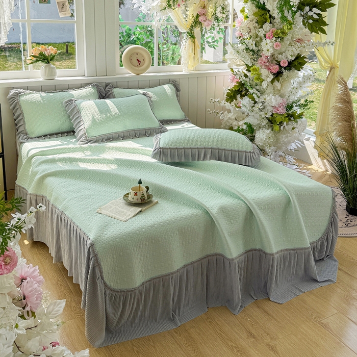 91家纺网 家纺一手货源 找家纺 恋佳居 2026新款A类PE中分子凉感丝床裙凉席 冰沙银丝绿格