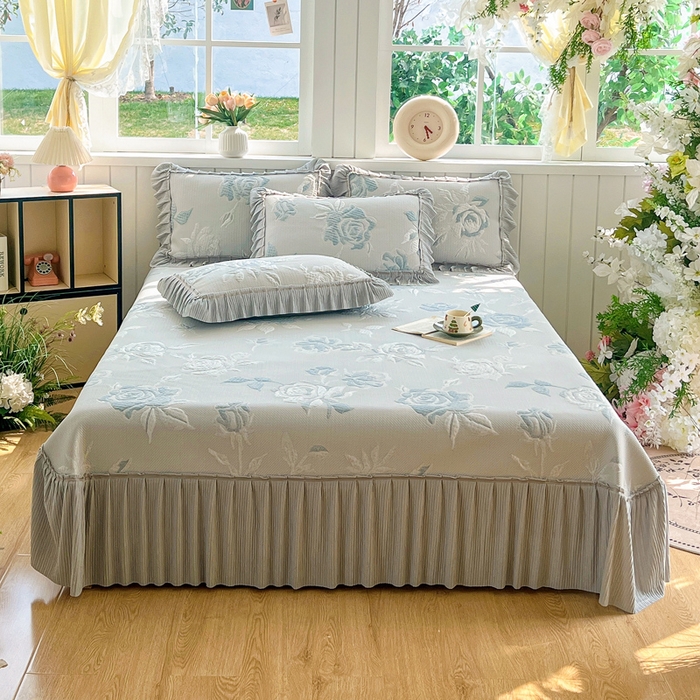 91家纺网 家纺一手货源 找家纺 恋佳居 2026新款A类PE中分子凉感丝床裙凉席 冰柔蓝蔷薇