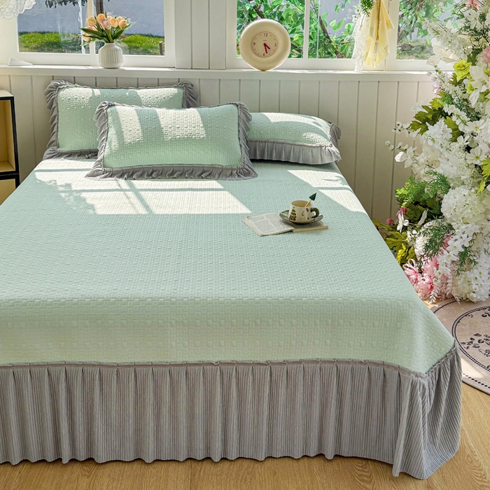 91家纺网 家纺一手货源 找家纺 恋佳居 2026新款A类PE中分子凉感丝床裙凉席 冰沙银丝绿格