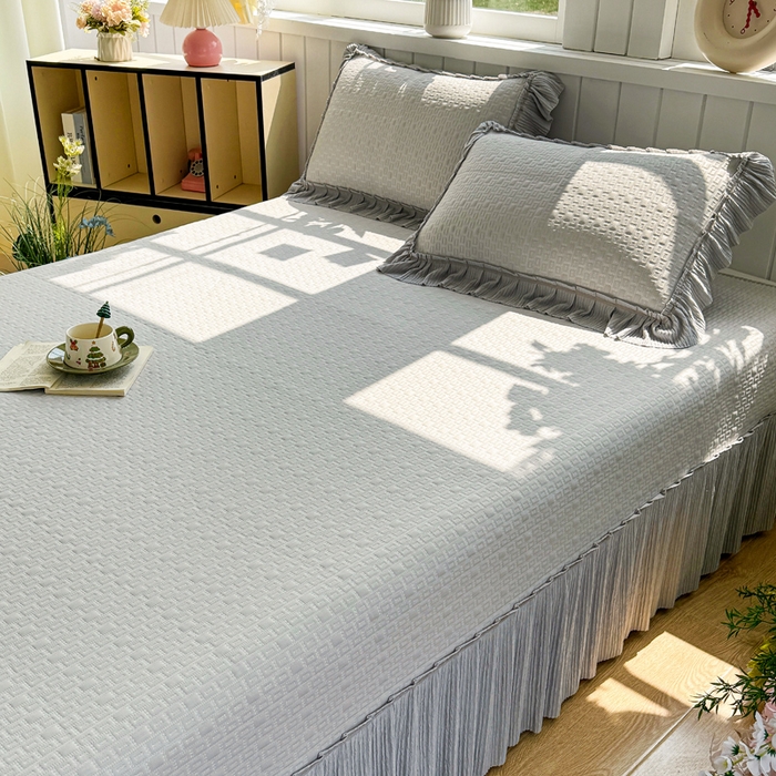 91家纺网 家纺一手货源 找家纺 恋佳居 2026新款A类PE中分子凉感丝床裙凉席 冰沙银丝灰格