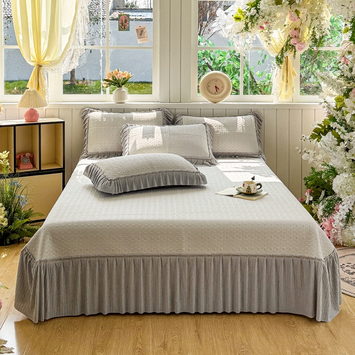 91家纺网 家纺一手货源 找家纺 恋佳居 2026新款A类PE中分子凉感丝床裙凉席 冰沙银丝灰格