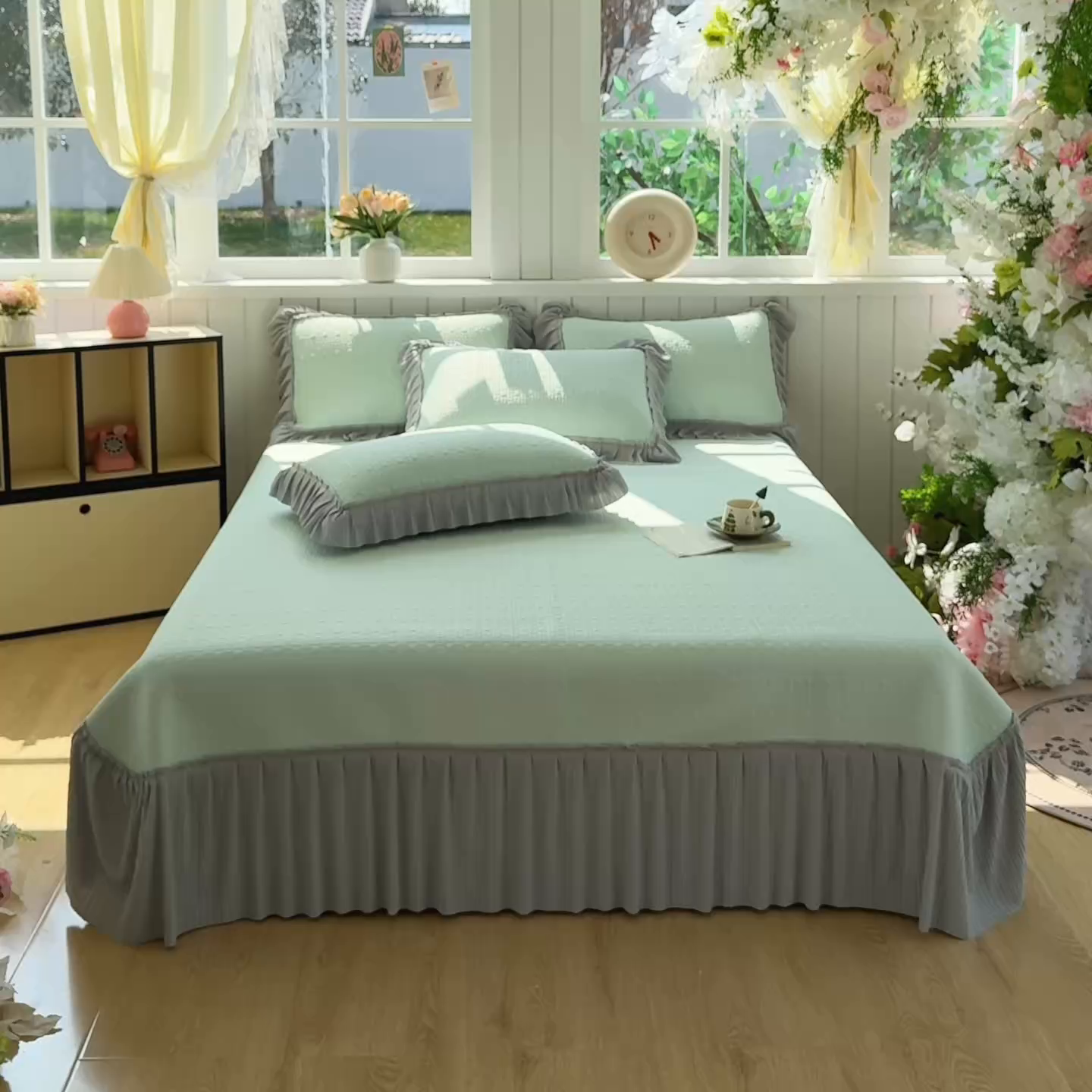 91家纺网 家纺一手货源 找家纺 恋佳居 2026新款A类PE中分子凉感丝床裙凉席 冰沙银丝绿格