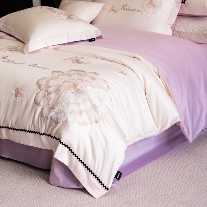 91家纺网 家纺一手货源 找家纺 卡姿家纺 2026春夏全棉60支长绒棉轻奢温柔刺绣四件套—宝丽安娜 宝丽安娜-白