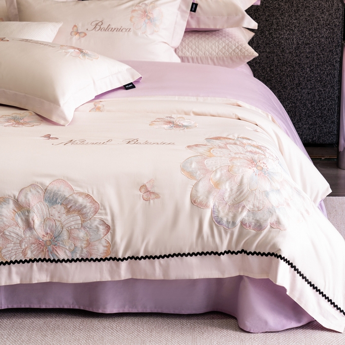 91家纺网 家纺一手货源 找家纺 卡姿家纺 2026春夏全棉60支长绒棉轻奢温柔刺绣四件套—宝丽安娜 宝丽安娜-白