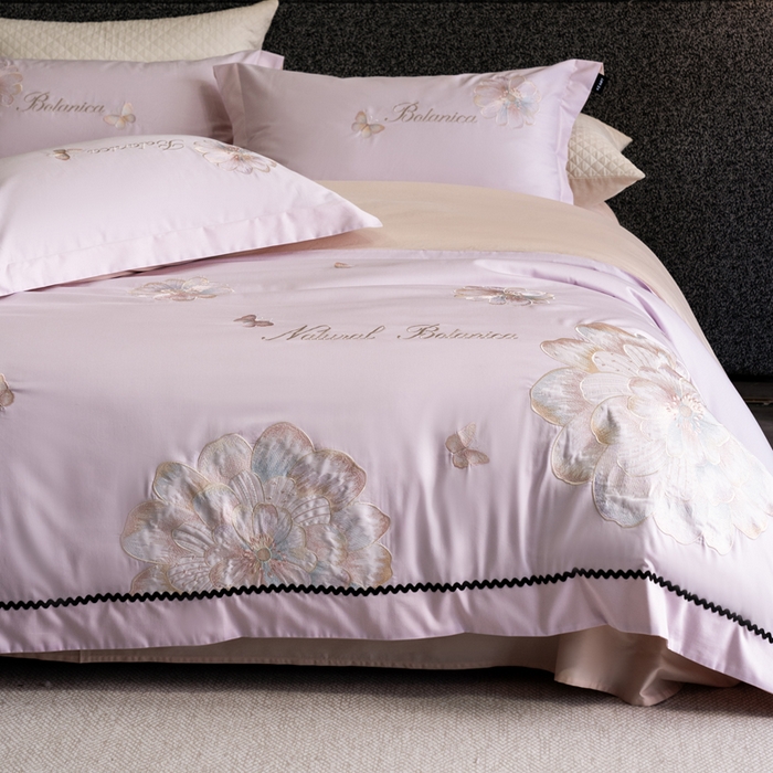 91家纺网 家纺一手货源 找家纺 卡姿家纺 2026春夏全棉60支长绒棉轻奢温柔刺绣四件套—宝丽安娜 宝丽安娜-紫