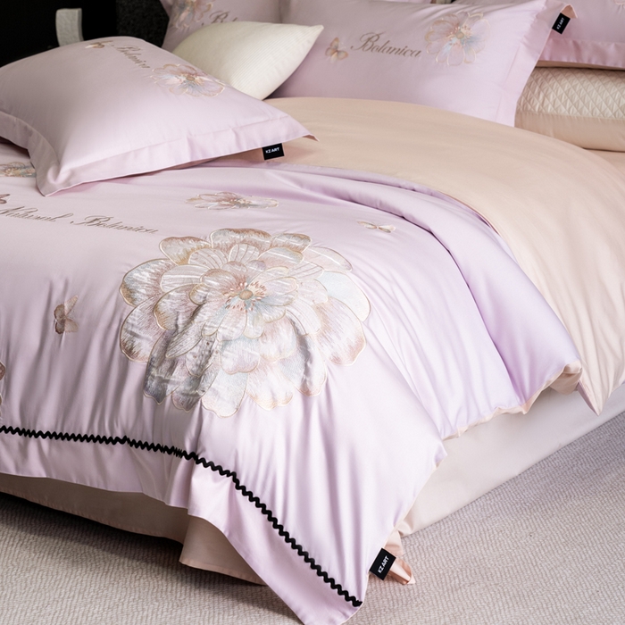 91家纺网 家纺一手货源 找家纺 卡姿家纺 2026春夏全棉60支长绒棉轻奢温柔刺绣四件套—宝丽安娜 宝丽安娜-紫