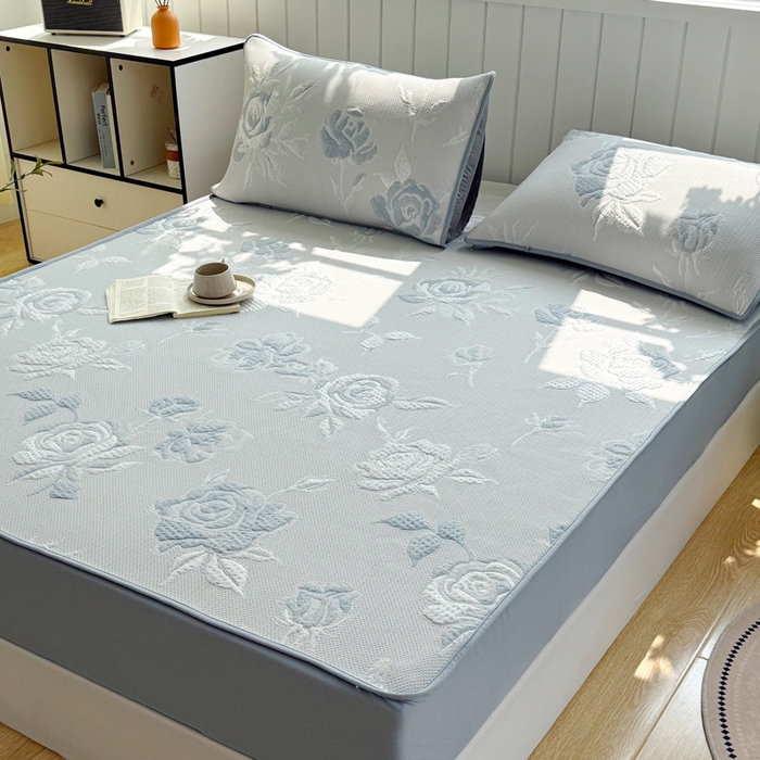 91家纺网 家纺一手货源 找家纺 恋佳居 2026新款A类PE中分子凉感丝床笠凉席 冰柔蓝蔷薇