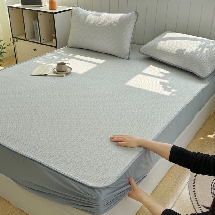 91家纺网 家纺一手货源 找家纺 恋佳居 2026新款A类PE中分子凉感丝床笠凉席 冰纱银丝灰格