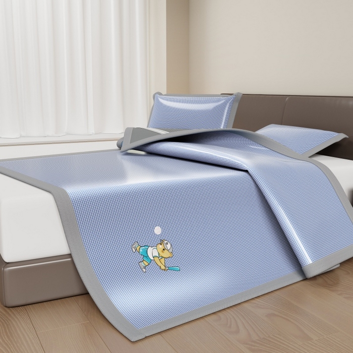 91家纺网 家纺一手货源 找家纺 人人爱家纺 2026新款提花冰丝凉席-棒球熊 棒球熊千鸟格蓝色