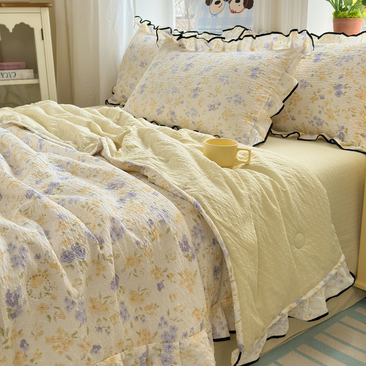 91家纺网 家纺一手货源 找家纺 德比尔斯  2026新款泡芙棉夏被四件套花边款 轻蕊