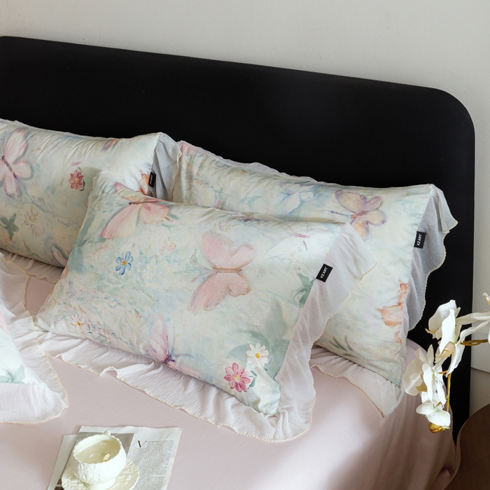 91家纺网 家纺一手货源 找家纺 卡姿家纺 2026春夏全棉法式复古油画风花边款四件套 假日蝶梦