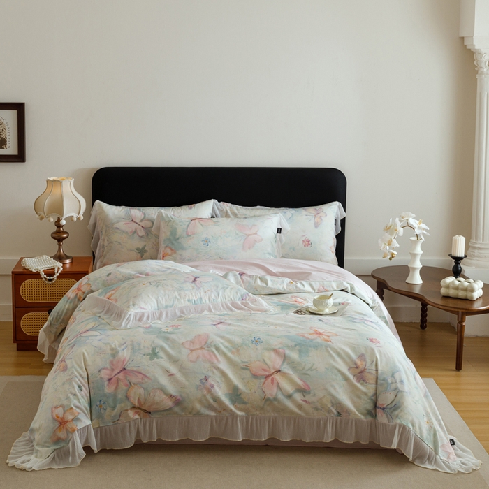 91家纺网 家纺一手货源 找家纺 卡姿家纺 2026春夏全棉法式复古油画风花边款四件套 假日蝶梦