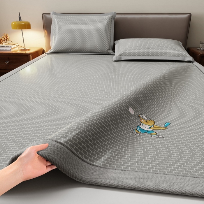 人人爱家纺 2026新款提花冰丝凉席-棒球熊 棒球熊立体格灰色