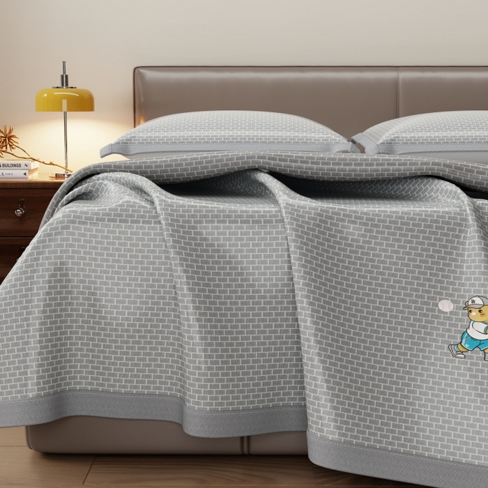 91家纺网 家纺一手货源 找家纺 人人爱家纺 2026新款提花冰丝凉席-棒球熊 棒球熊立体格灰色