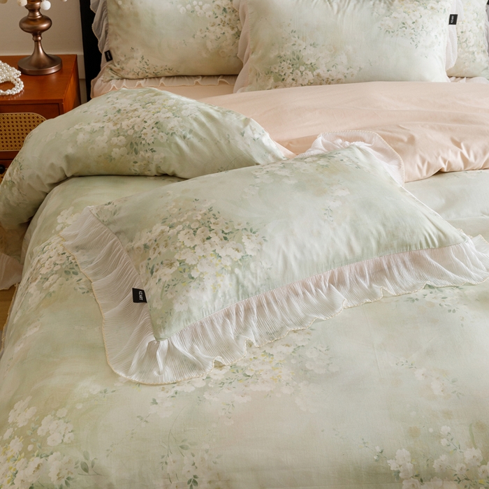 91家纺网 家纺一手货源 找家纺 卡姿家纺 2026春夏全棉法式复古油画风花边款四件套 绽放序曲