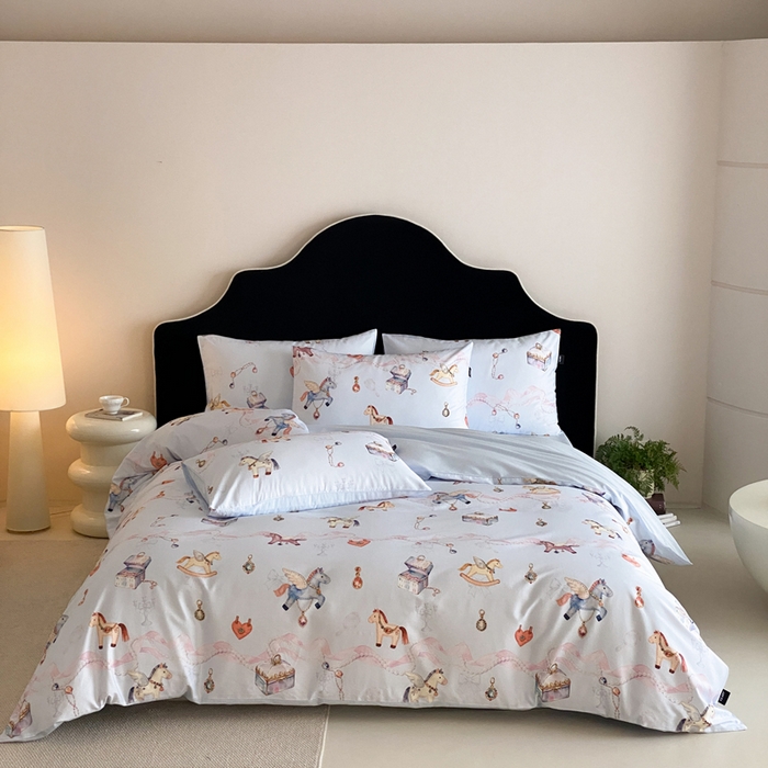 91家纺网 家纺一手货源 找家纺 卡姿家纺 2026春夏全棉60支长绒棉数码印花四件套—有钱花 有钱花-蓝