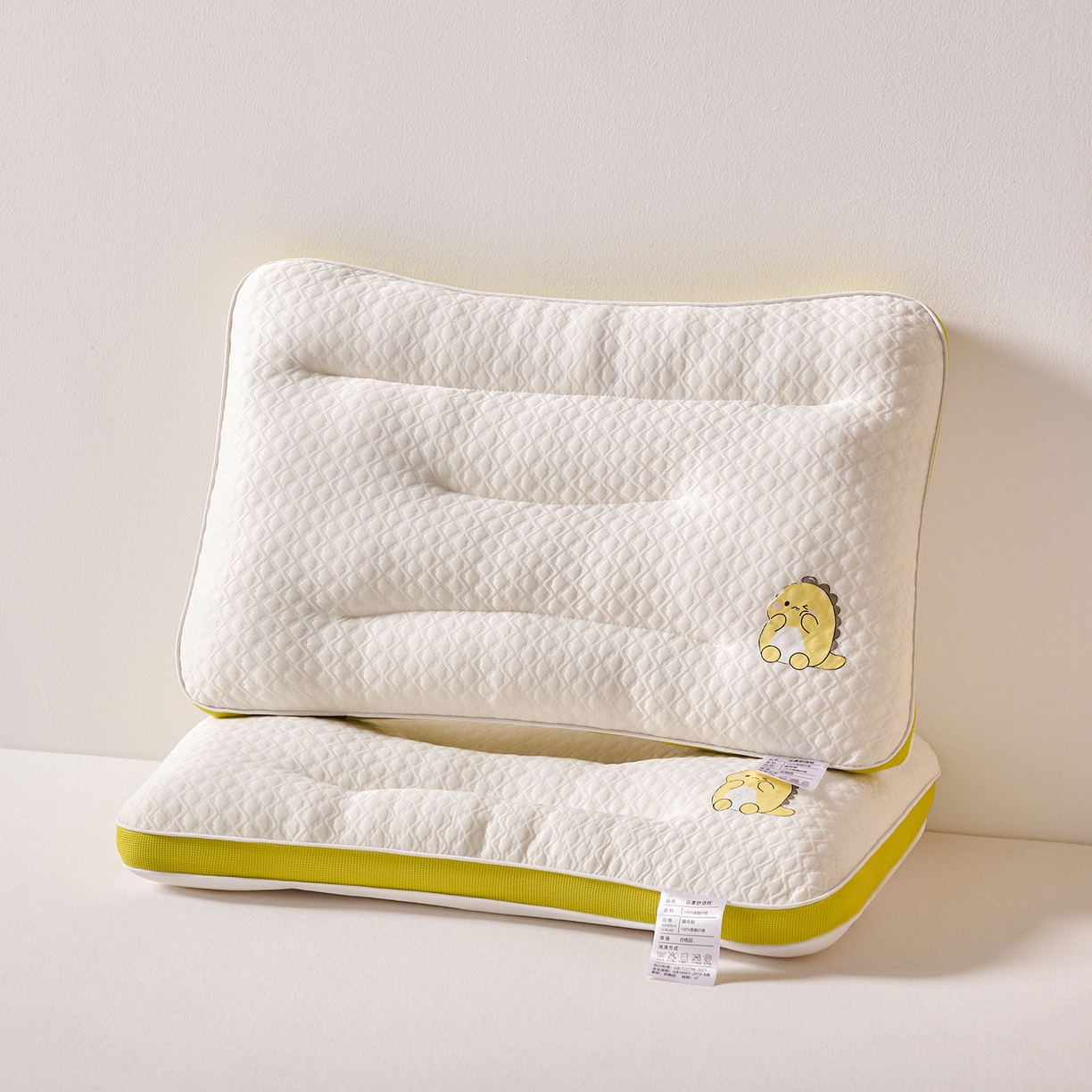 91家纺网 家纺一手货源 找家纺 （总）鼎晟纺 2026新款针织小恐龙云柔舒适枕亲子枕儿童幼儿园学生枕头枕芯