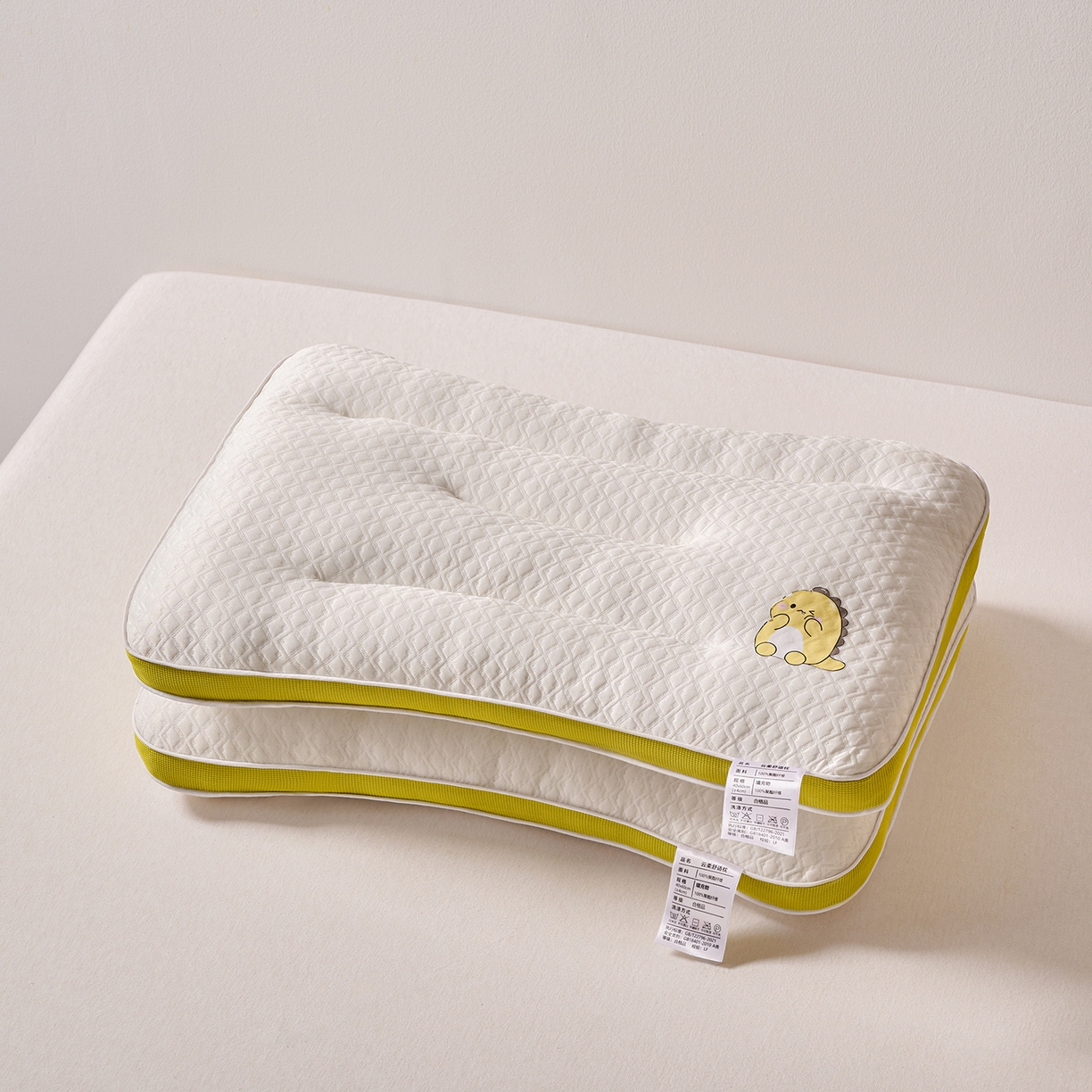 91家纺网 家纺一手货源 找家纺 （总）鼎晟纺 2026新款针织小恐龙云柔舒适枕亲子枕儿童幼儿园学生枕头枕芯