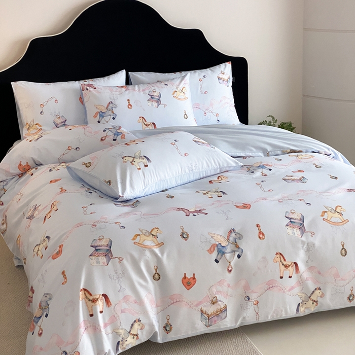 91家纺网 家纺一手货源 找家纺 卡姿家纺 2026春夏全棉60支长绒棉数码印花四件套—有钱花 有钱花-蓝